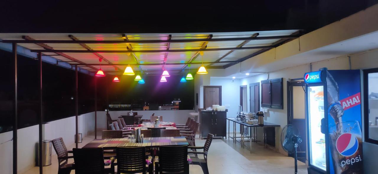 Hotel Blue Sky Харідвар Екстер'єр фото
